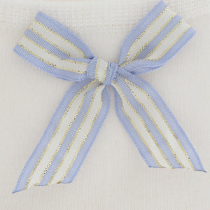 Colour pattern sample of Oroblu white and blue Bow Stripe Socks.