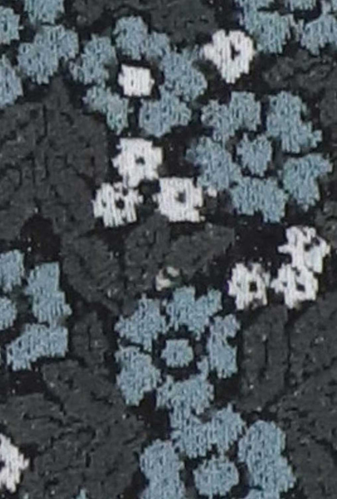 Colour/pattern sample blue, Oroblu botanical print socks.